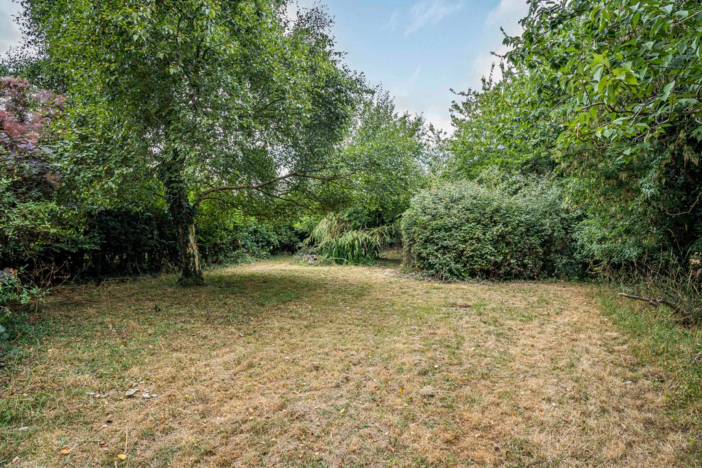 Property photo 2 of 25 2758317