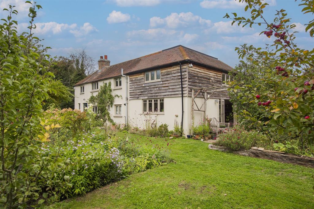 Property photo 1 of 64 Main House