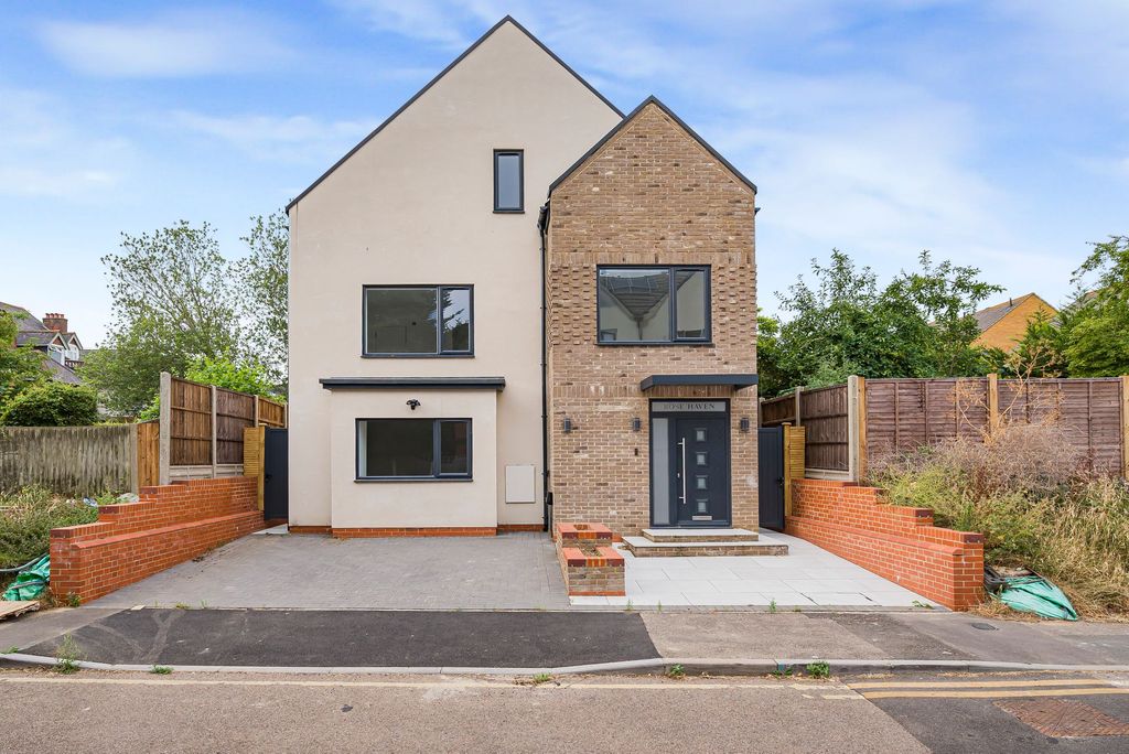 Property photo 1 of 30 External