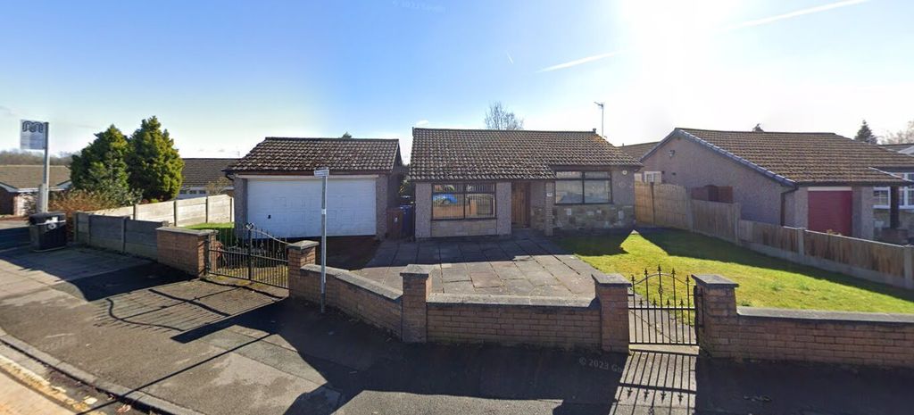 Property photo 1 of 2
