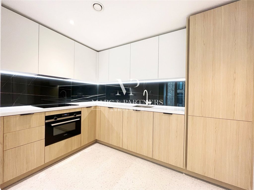 Property photo 1 of 21 Picture No. 03