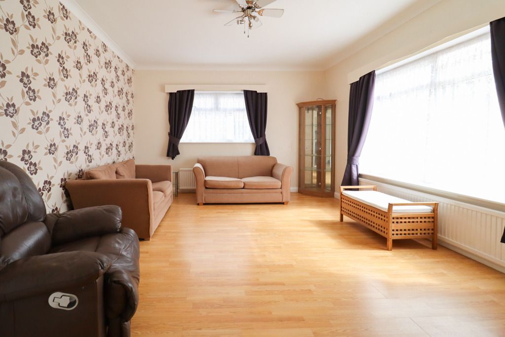 Property photo 2 of 20 4949002