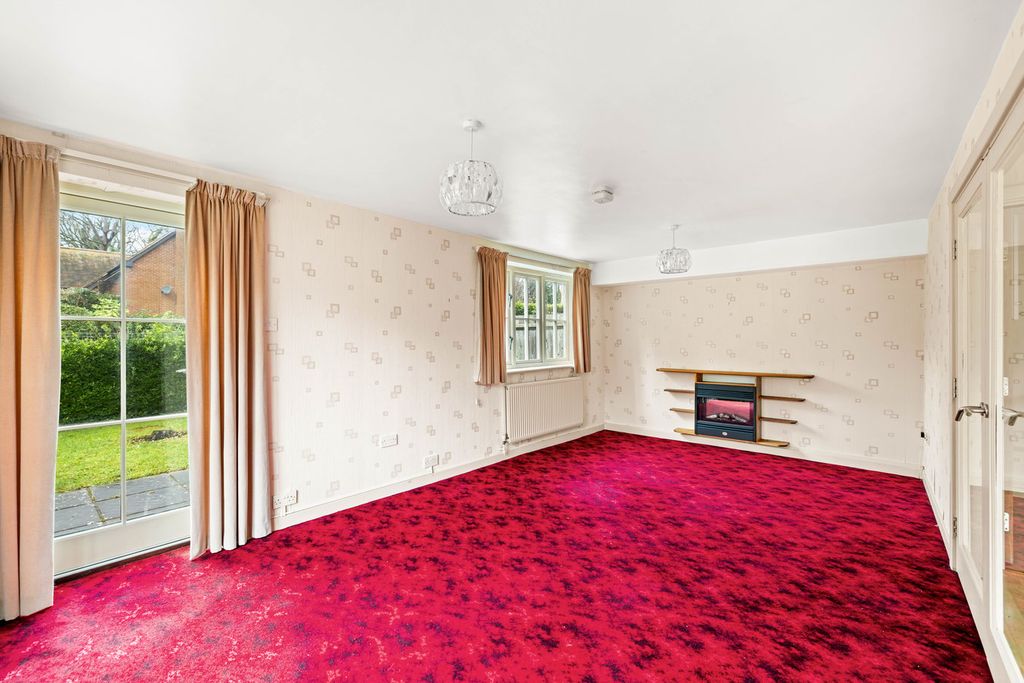 Property photo 2 of 19