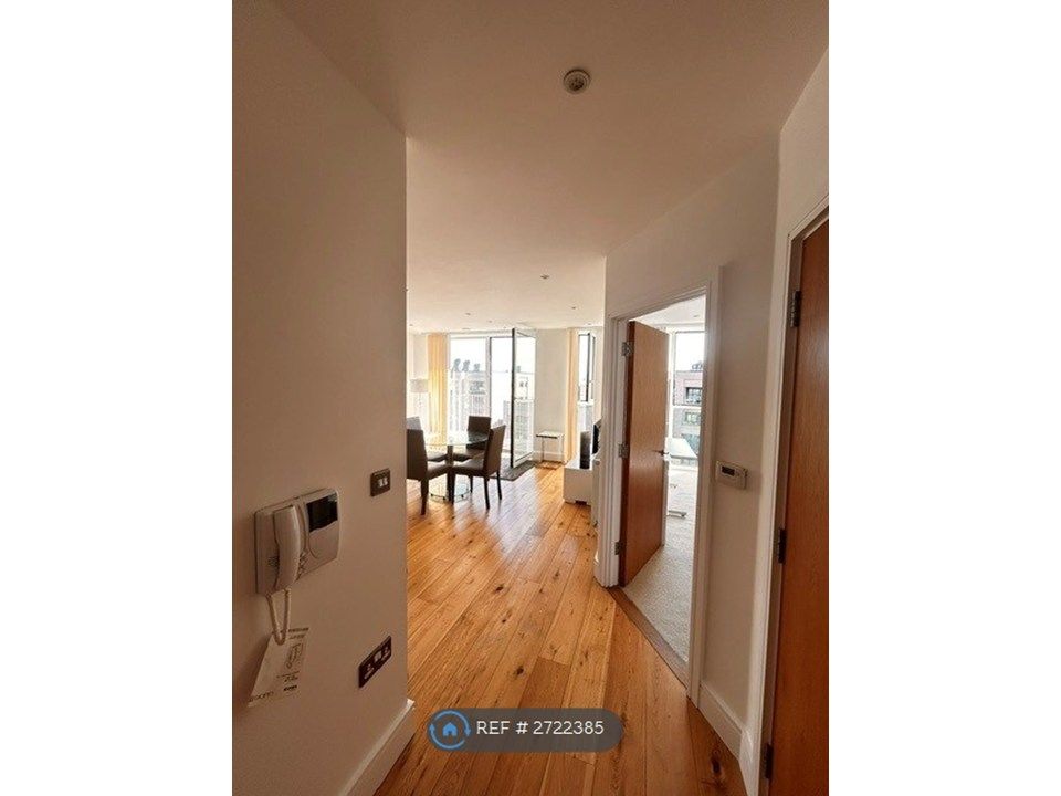 Property photo 3 of 25 Hallway And Entrance
