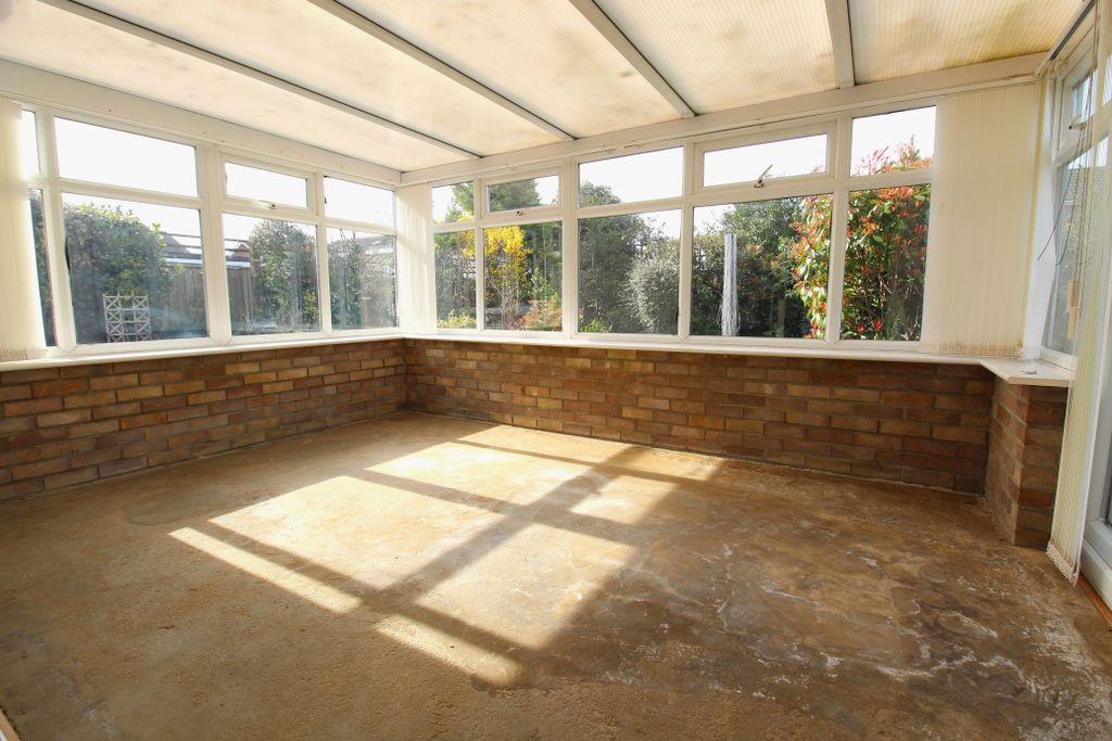 Property photo 3 of 19 Conservatory