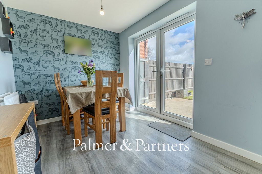 Additional image 9 of 4 bed semi-detached house for saleHodgson Avenue, Leiston, Suffolk IP16