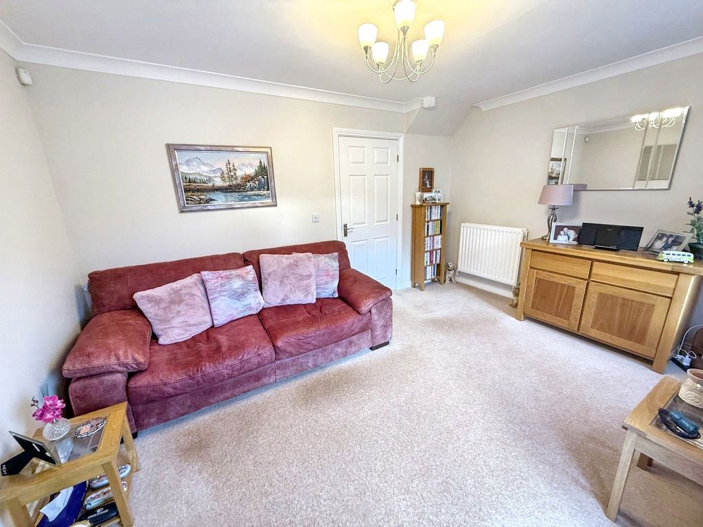 Property photo 3 of 23