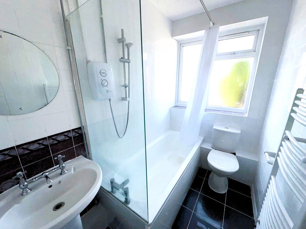 Property photo 3 of 7 Avoncourtbath