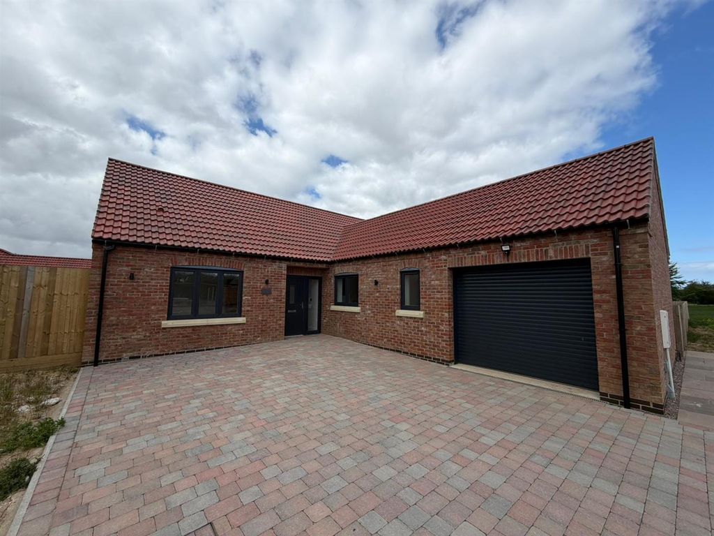 Property photo 1 of 20 Ab09B186-77d1-44c0-993F-4E41c0Cdce0B.Jpg