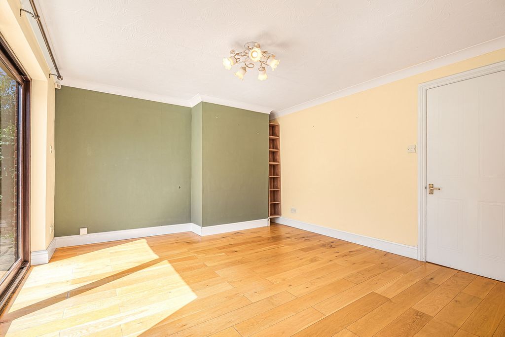 Property photo 3 of 22