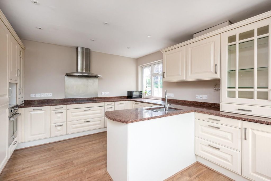 Property photo 2 of 14 Newbridge Lodge, 45 Kelston Road, Bath, Ba1 3Qh-2.