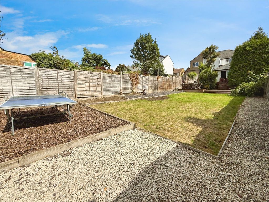 Property photo 2 of 17 Picture No. 01