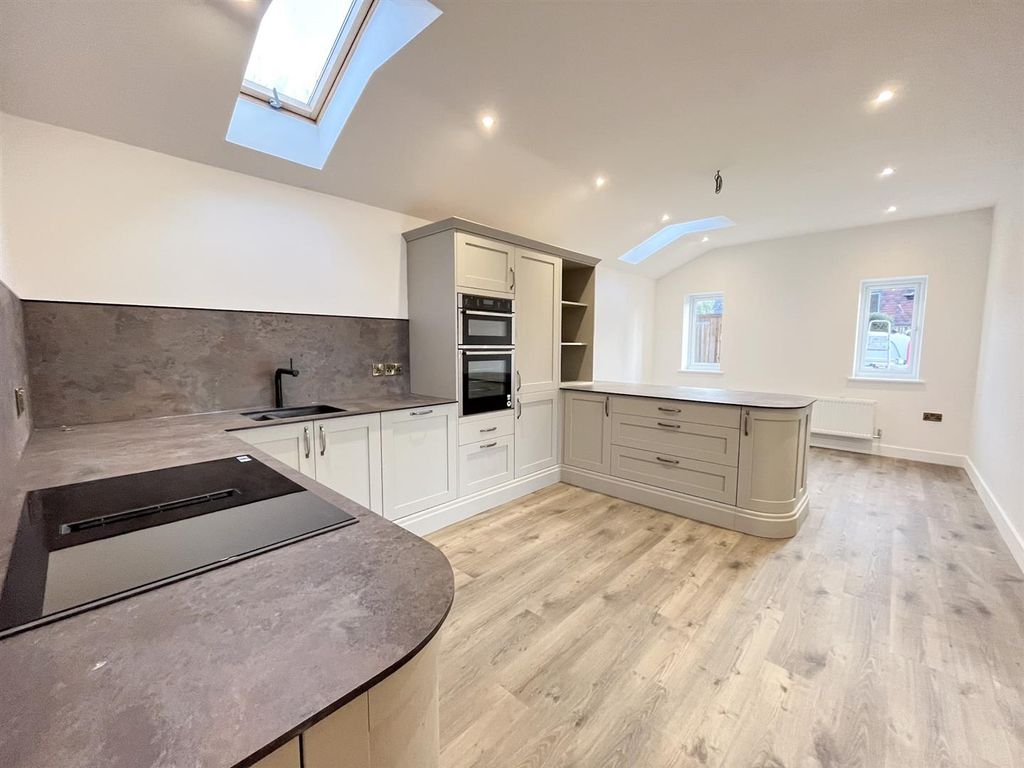 Property photo 3 of 32 3-Img_7992.Jpg