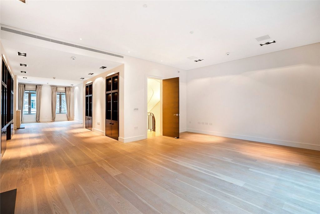 Property photo 3 of 27 Picture No. 44