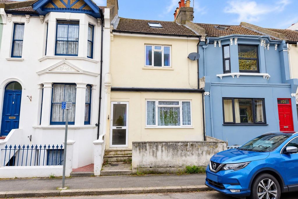 Property photo 1 of 19