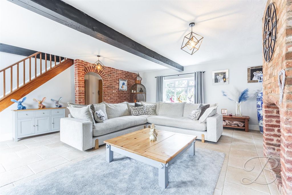 Property photo 2 of 42 CC30.Jpg