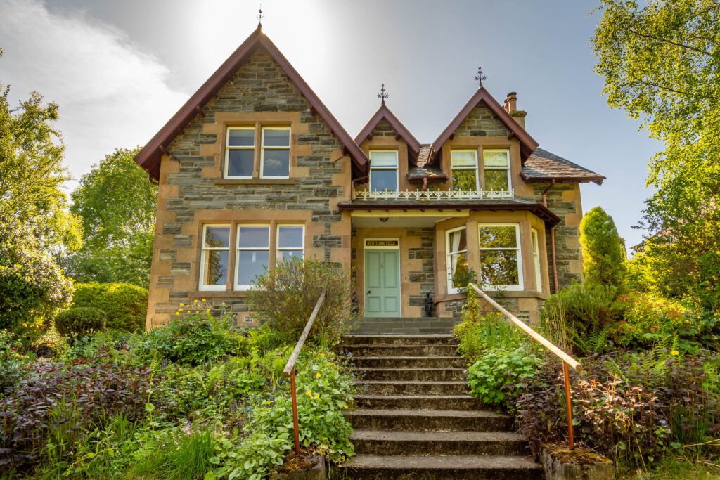 Property photo 1 of 21