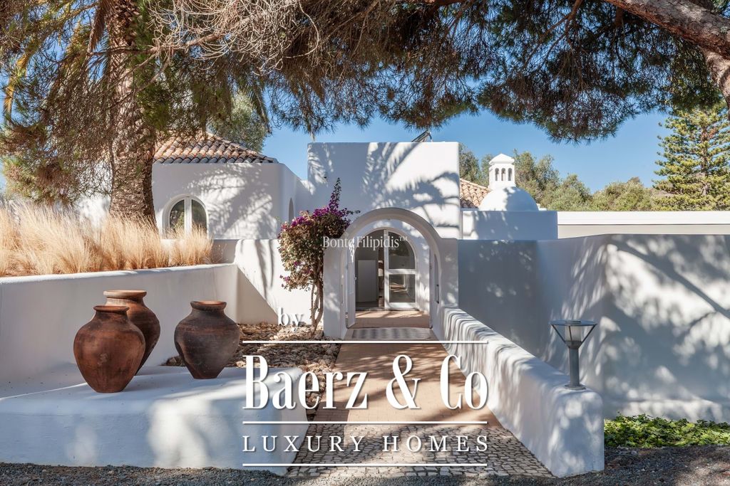 Property photo 2 of 35