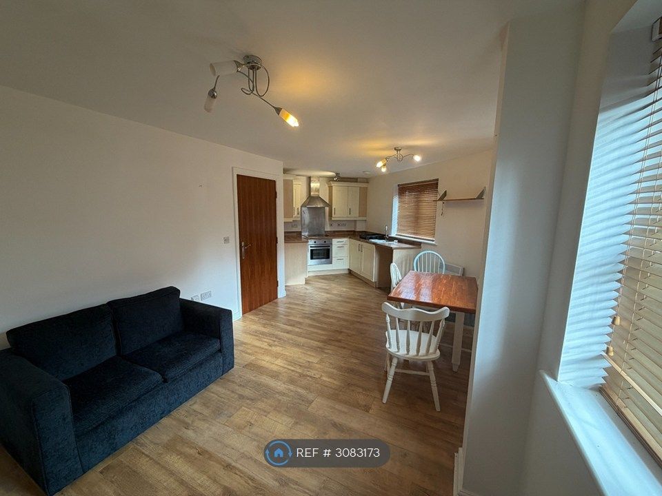 Property photo 1 of 13 Livingroom / Diner