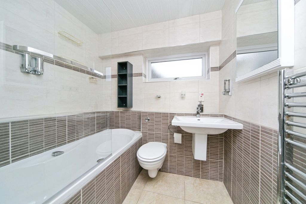 Additional image 6 of 3 bed flat for saleGarth Court, Abbey Road, Llandudno, Conwy LL30