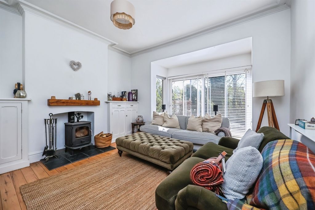 Property photo 2 of 20