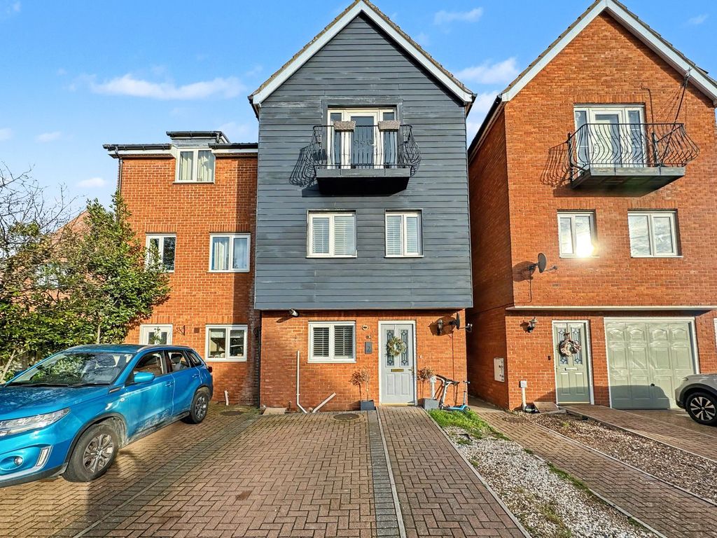 Property photo 1 of 21