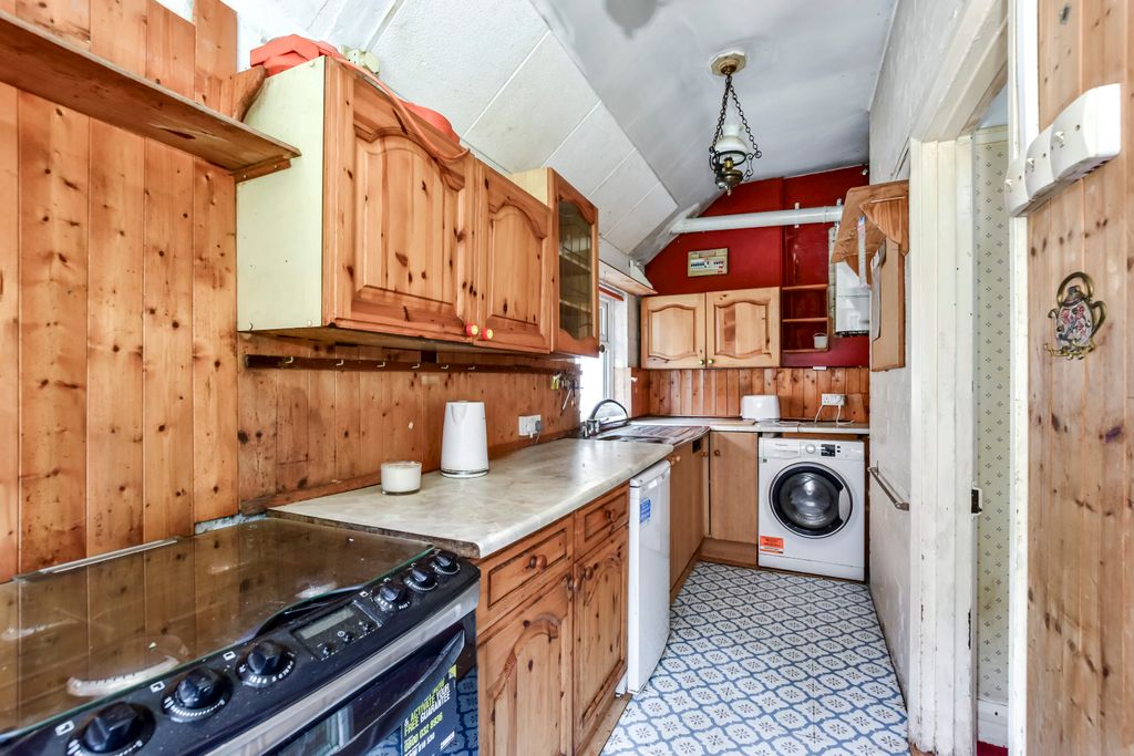 Property photo 3 of 16 Dsc_0446-Dsc_0449