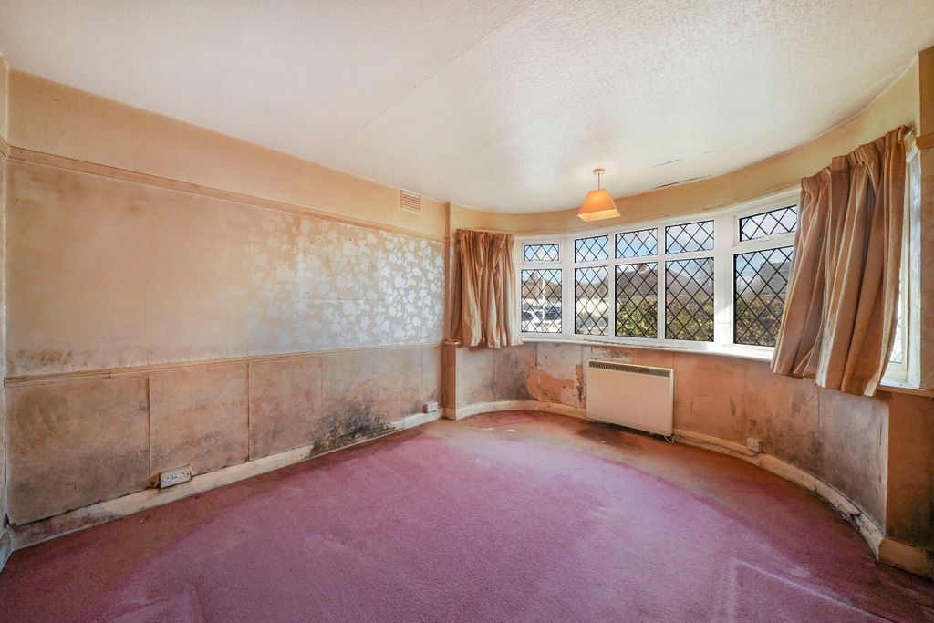 Property photo 3 of 11 4901002