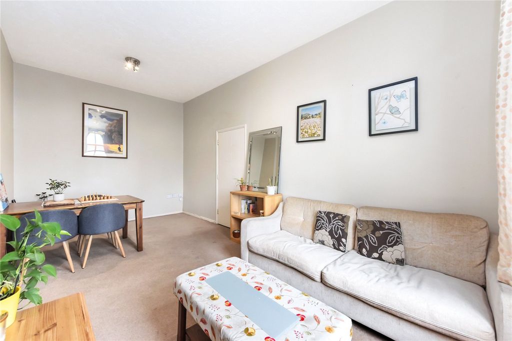 Property photo 3 of 10 Picture No. 03