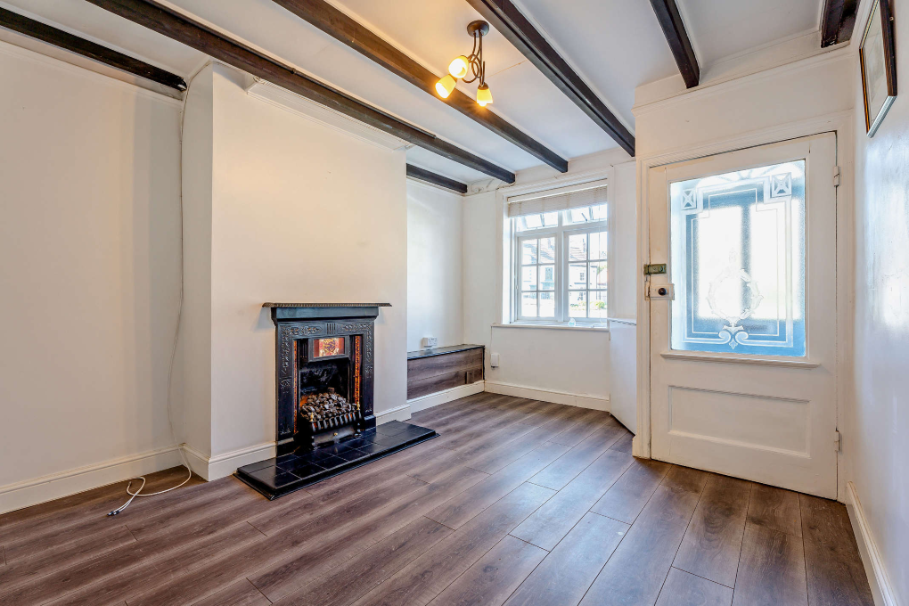 Property photo 3 of 12