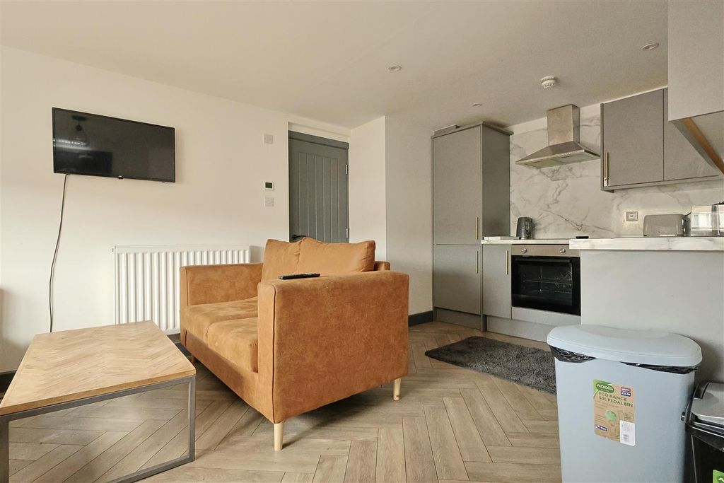 Property photo 1 of 15 3Dd23671-7B5E-468F-A74C-929111C43Bc8_1_201_A.Jpeg