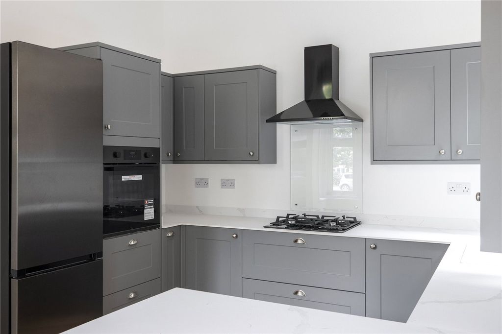 Property photo 1 of 9 Kitchen Detail