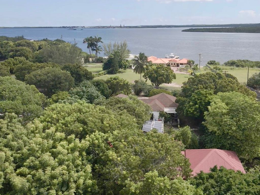 Property photo 1 of 38