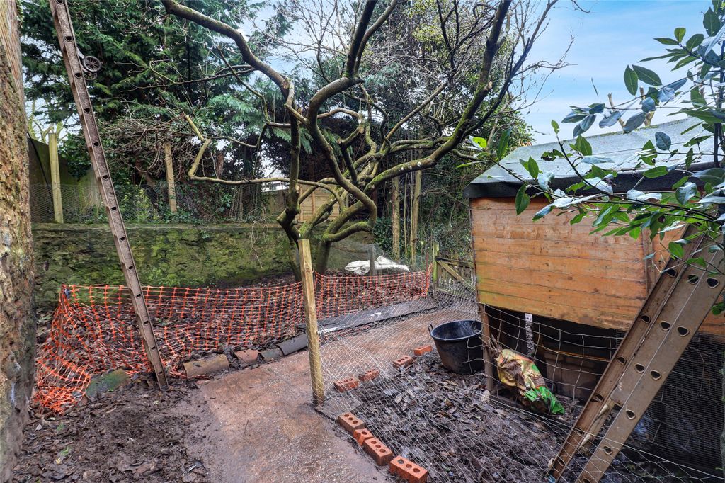 Property photo 2 of 9 Picture No. 07