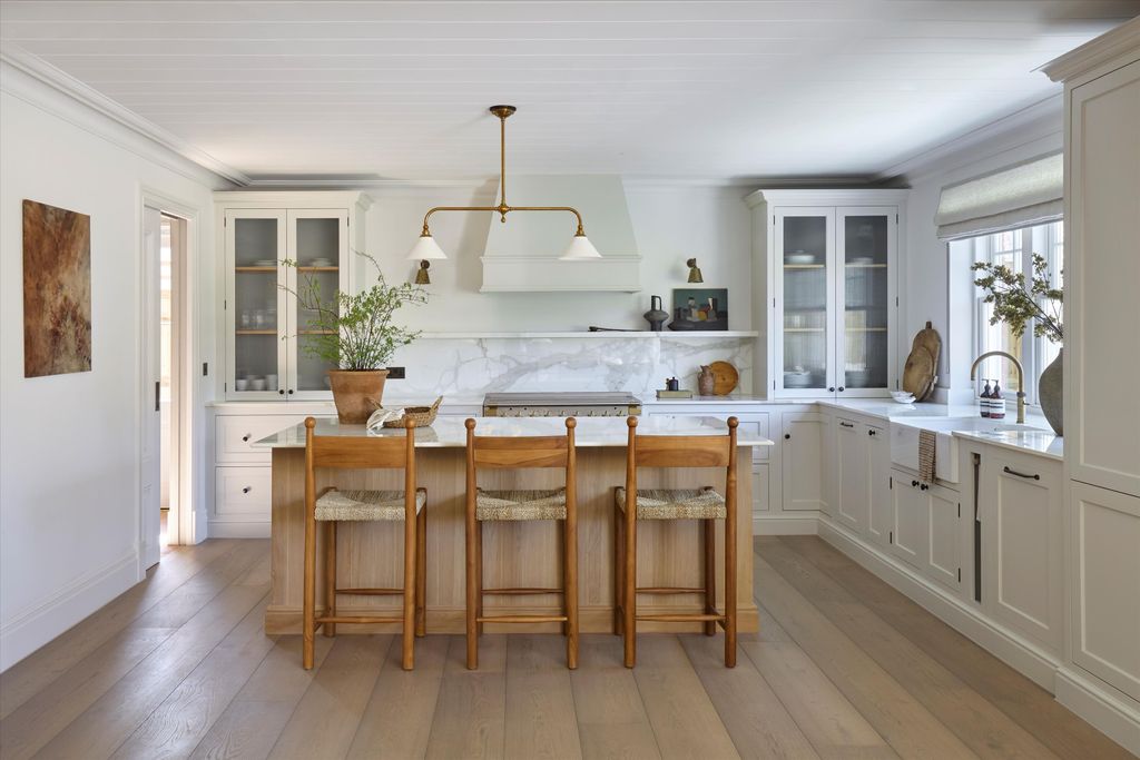 Property photo 3 of 16 Image