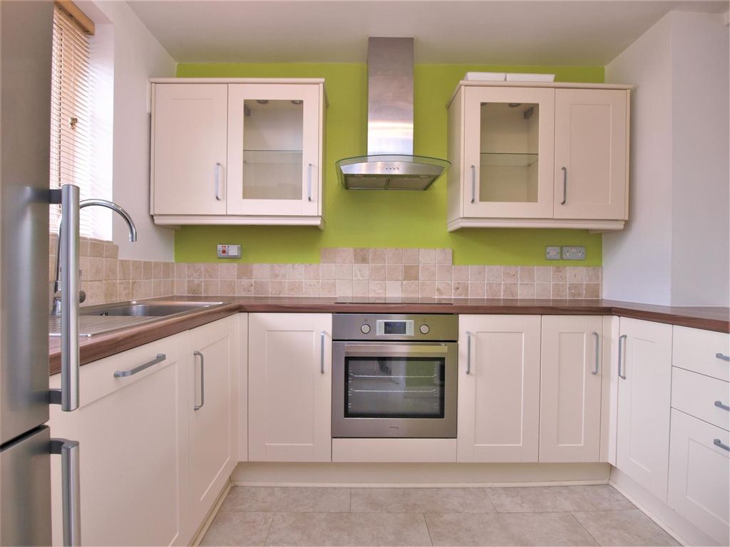 Property photo 3 of 13 Kitchen.Jpg