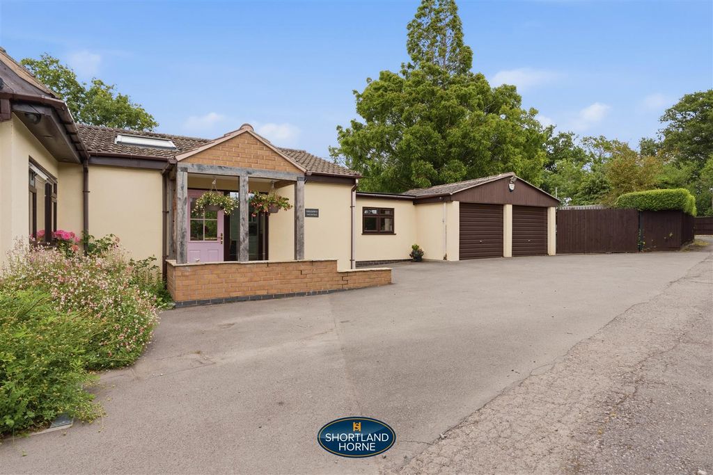 Property photo 1 of 73 Ferndown, Wall Hill Road (72 Of 87).Jpg
