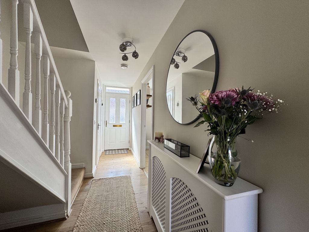 Property photo 2 of 33 Hallway