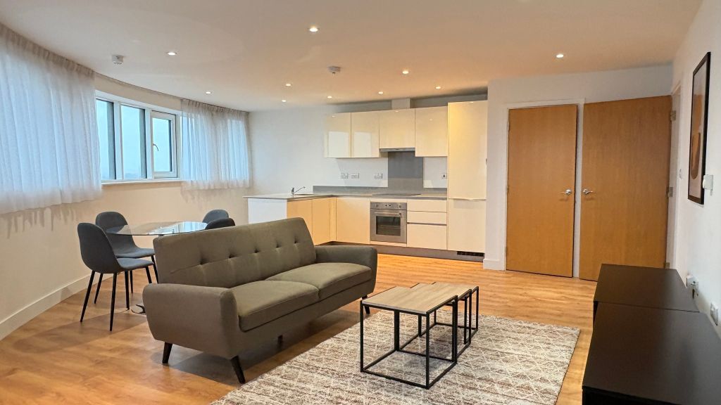 Property photo 1 of 19 Living Room