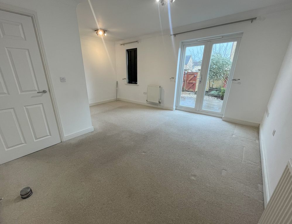 Property photo 3 of 11 3