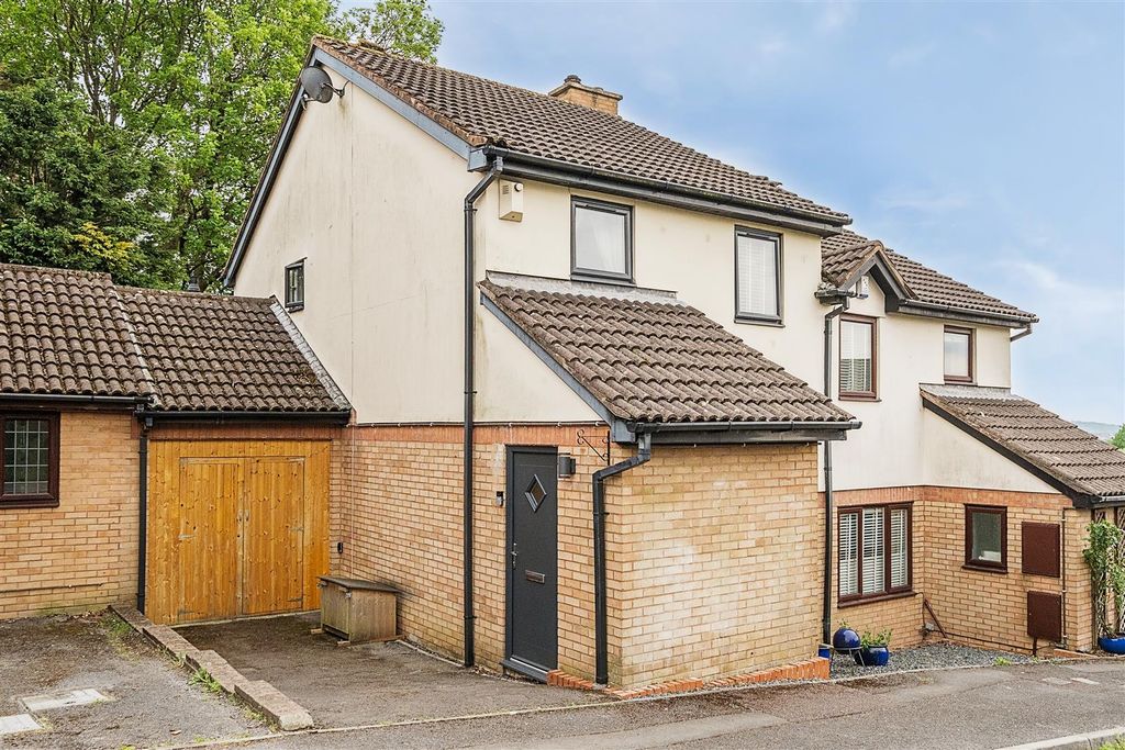 Property photo 1 of 17 1286785_01.Jpg