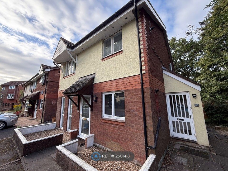Property photo 2 of 12