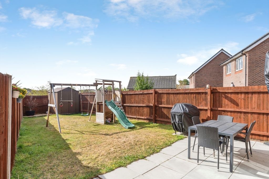 Property photo 2 of 27 Pbox-Img.Jpg