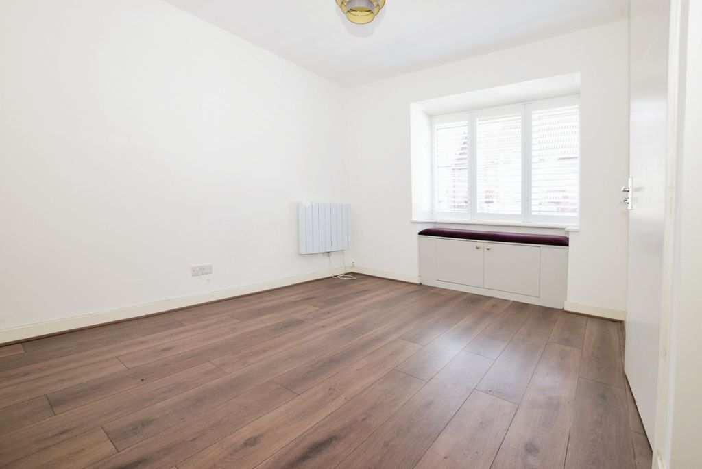 Property photo 2 of 8 Editedimage-328A9...