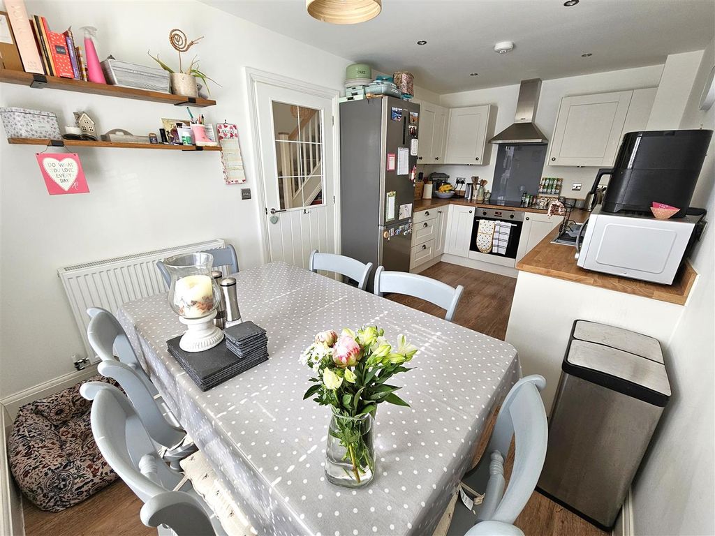 Property photo 2 of 14 Kitchen-Diner.Jpg