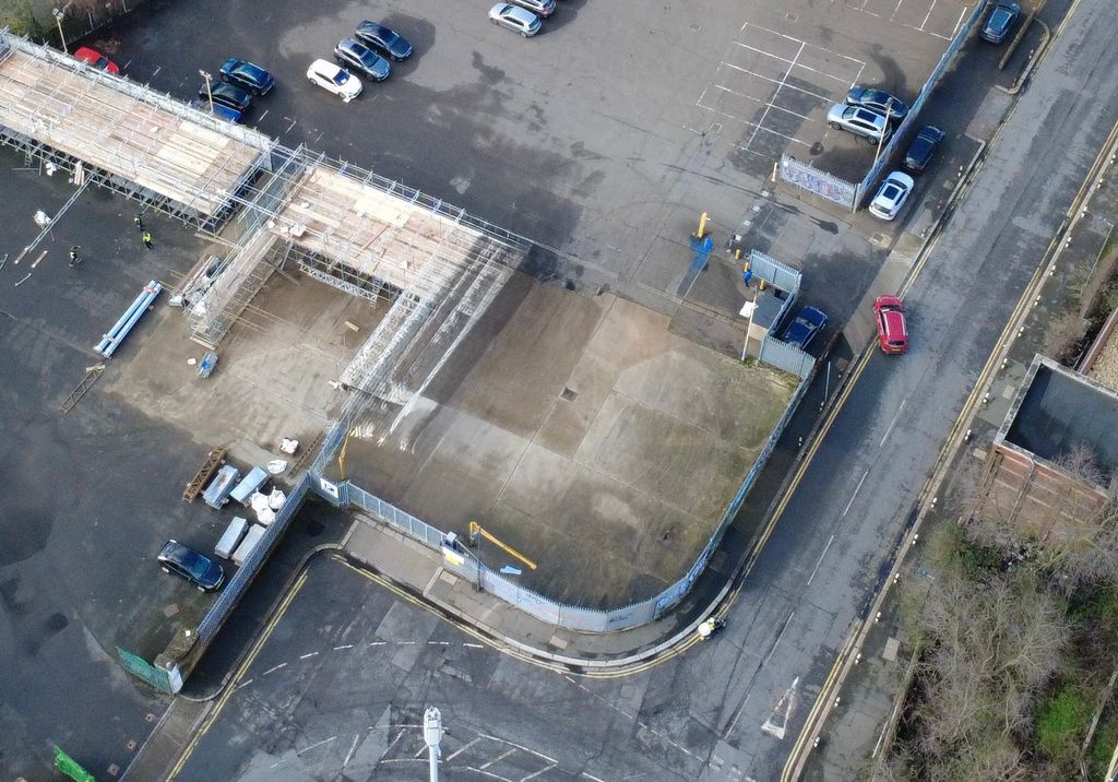 Property photo 1 of 2