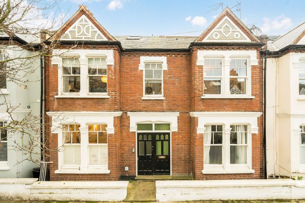 Property photo 1 of 6