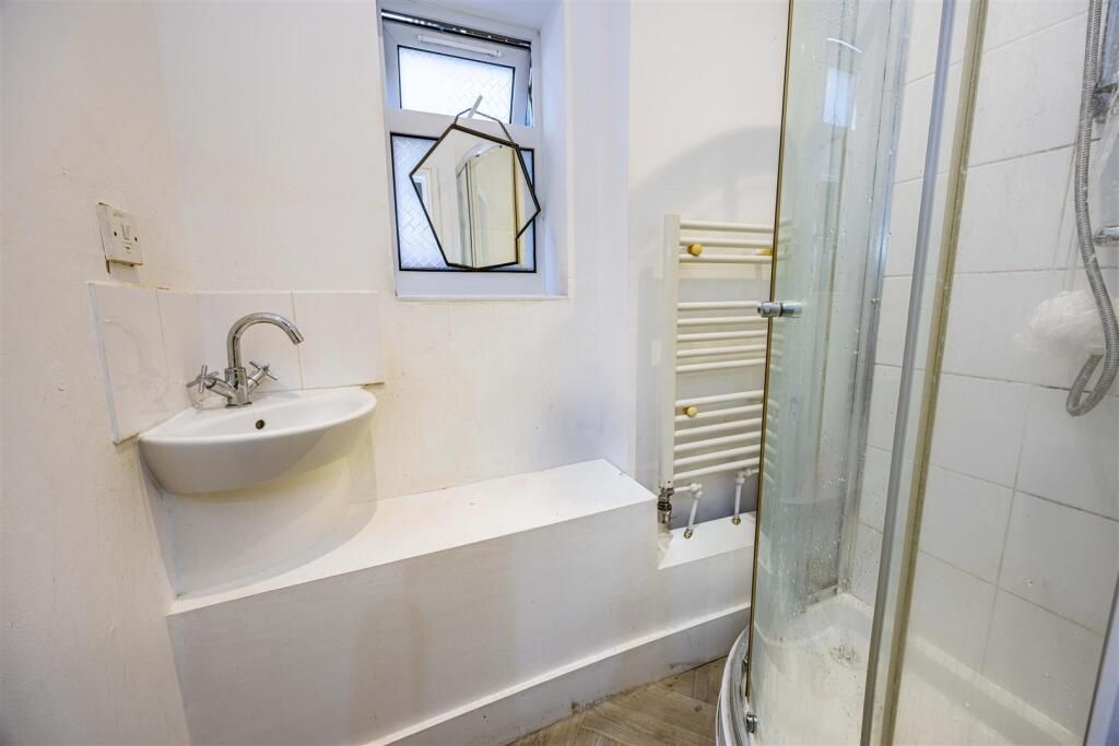 Property photo 2 of 8 Photo 1