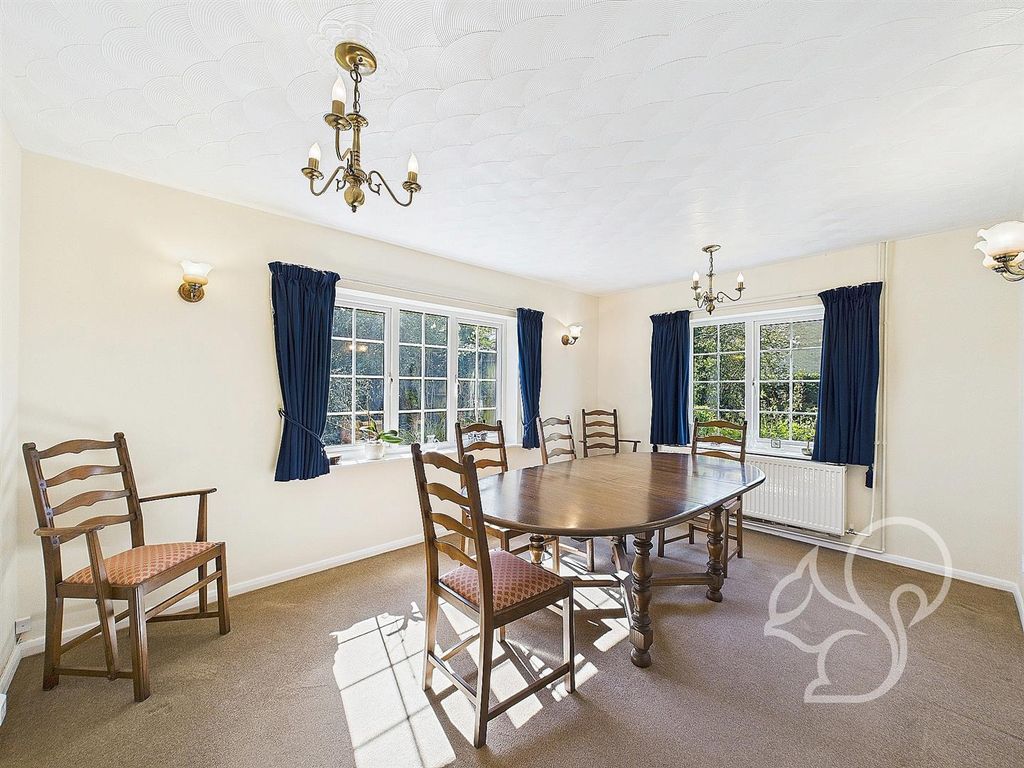 Property photo 3 of 28 Dining Room