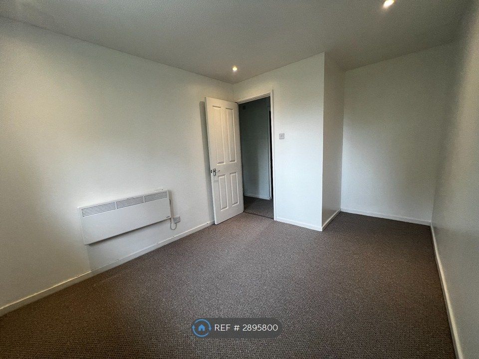Property photo 3 of 4 Bedroom